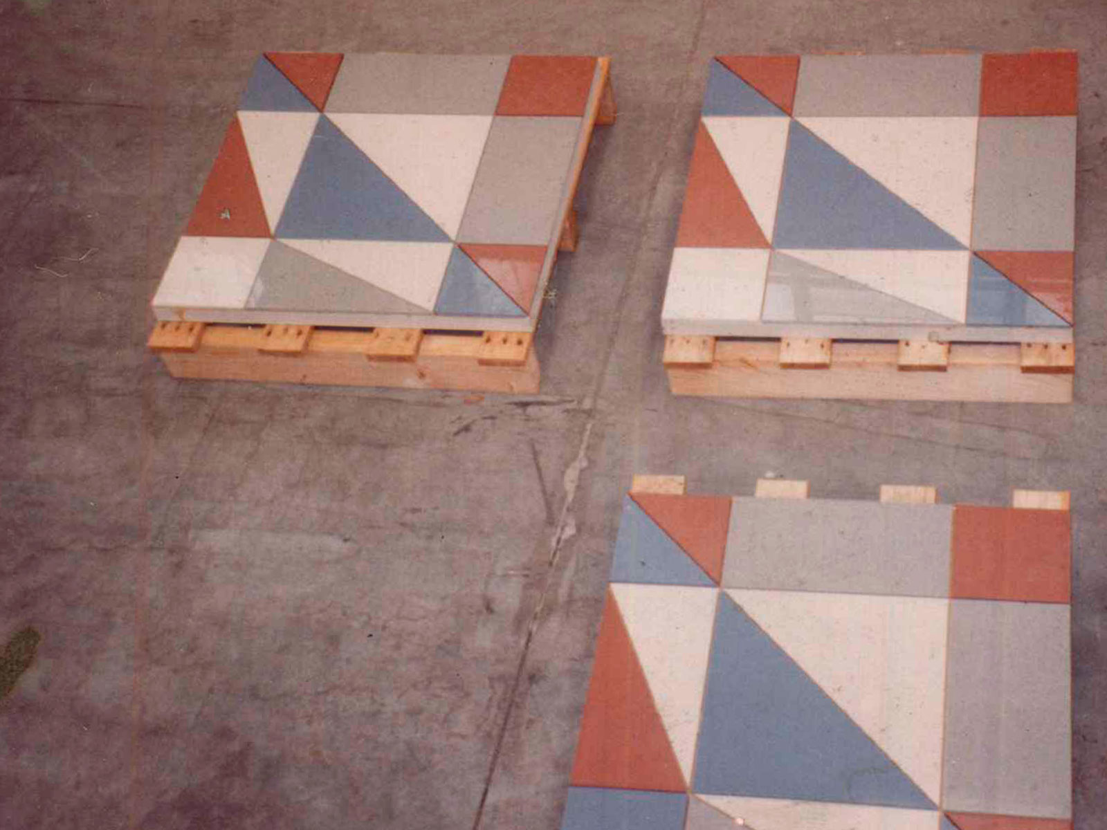 Taglio waterjet su ceramica